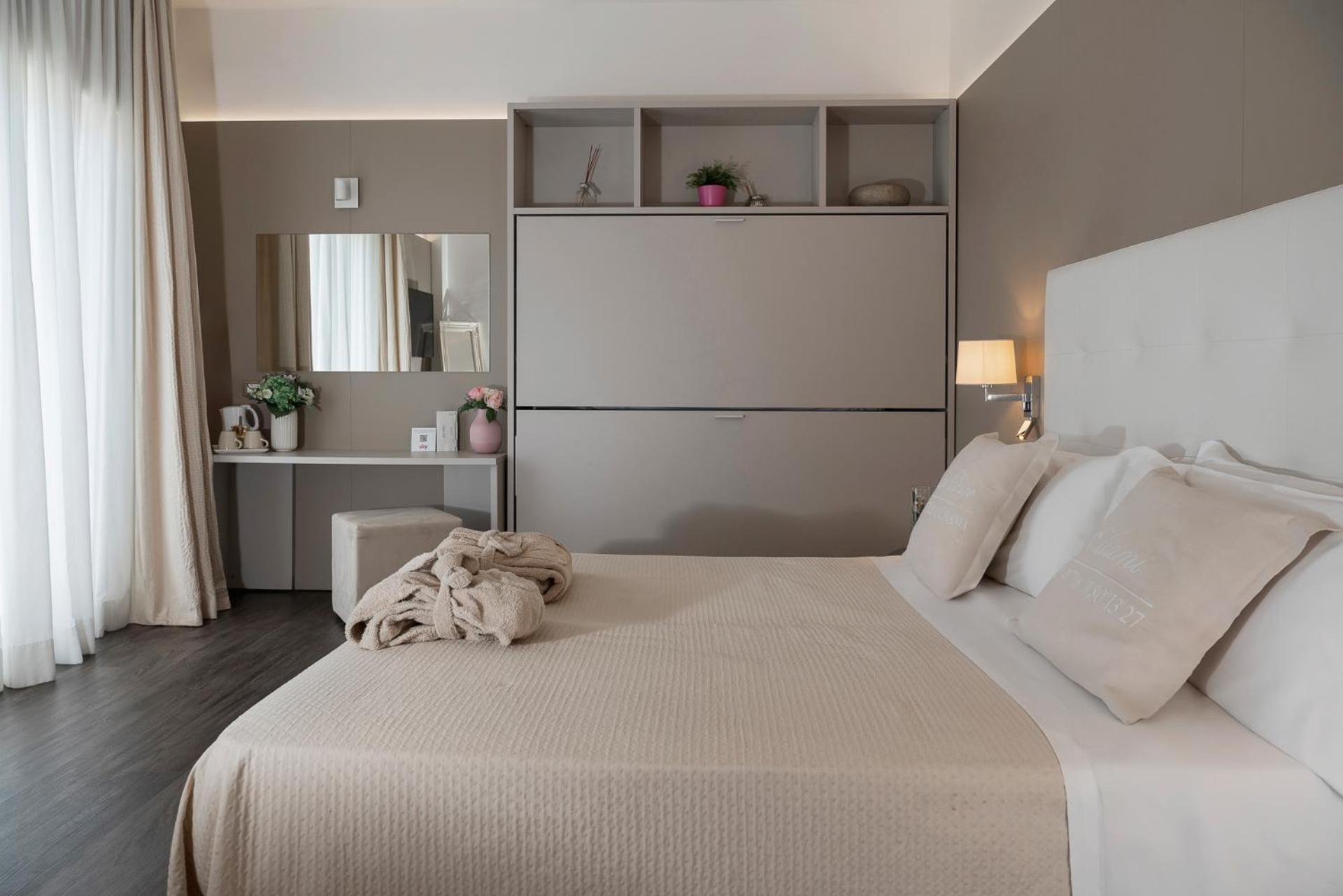 Hotel Ca' Bianca ริชชิโอเน ภายนอก รูปภาพ