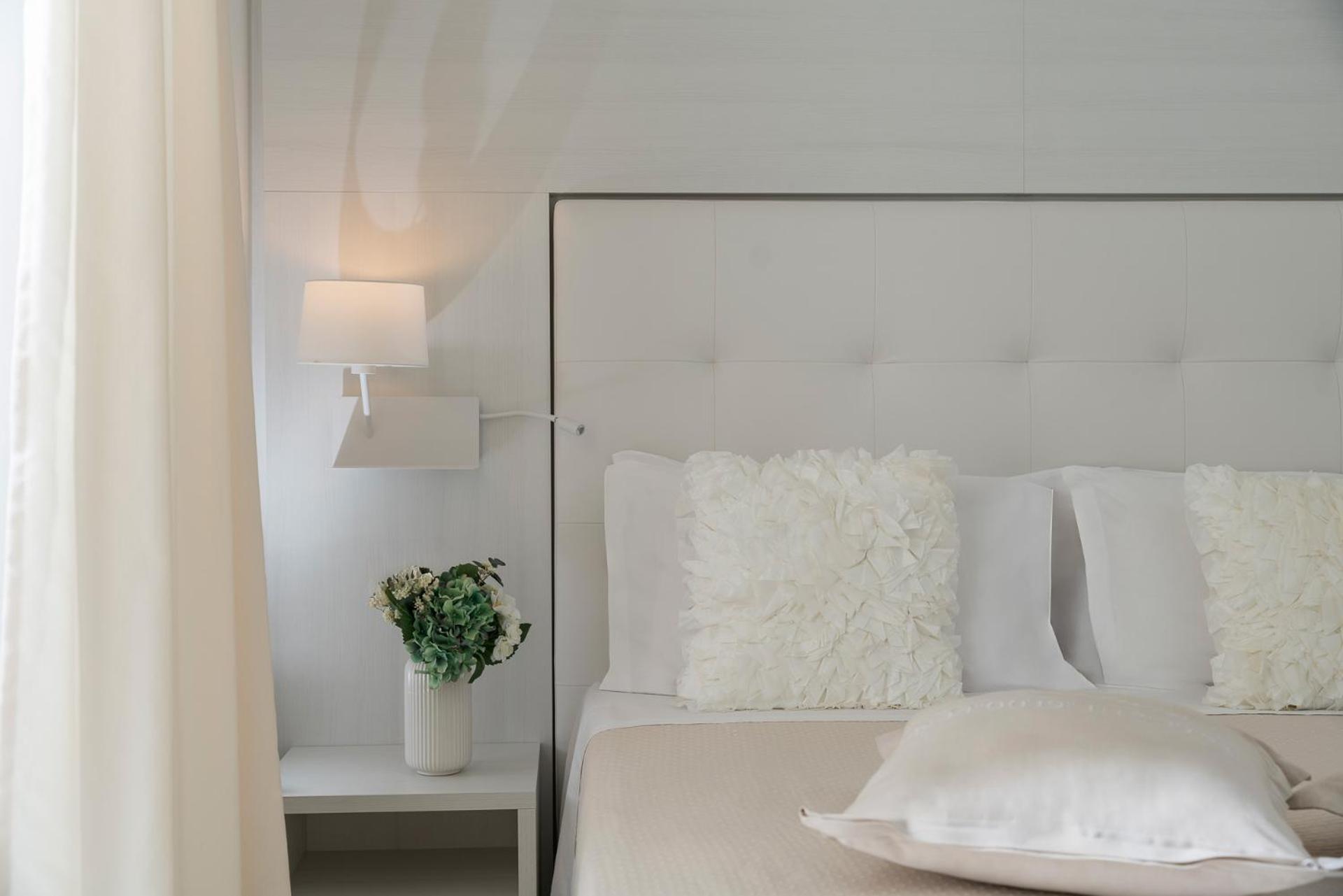 Hotel Ca' Bianca ริชชิโอเน ภายนอก รูปภาพ